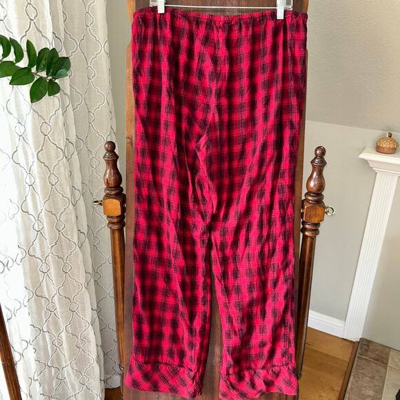 Victoria’s Secret women’s size large red and black plaid pajama pants Christmas - Picture 2 of 7